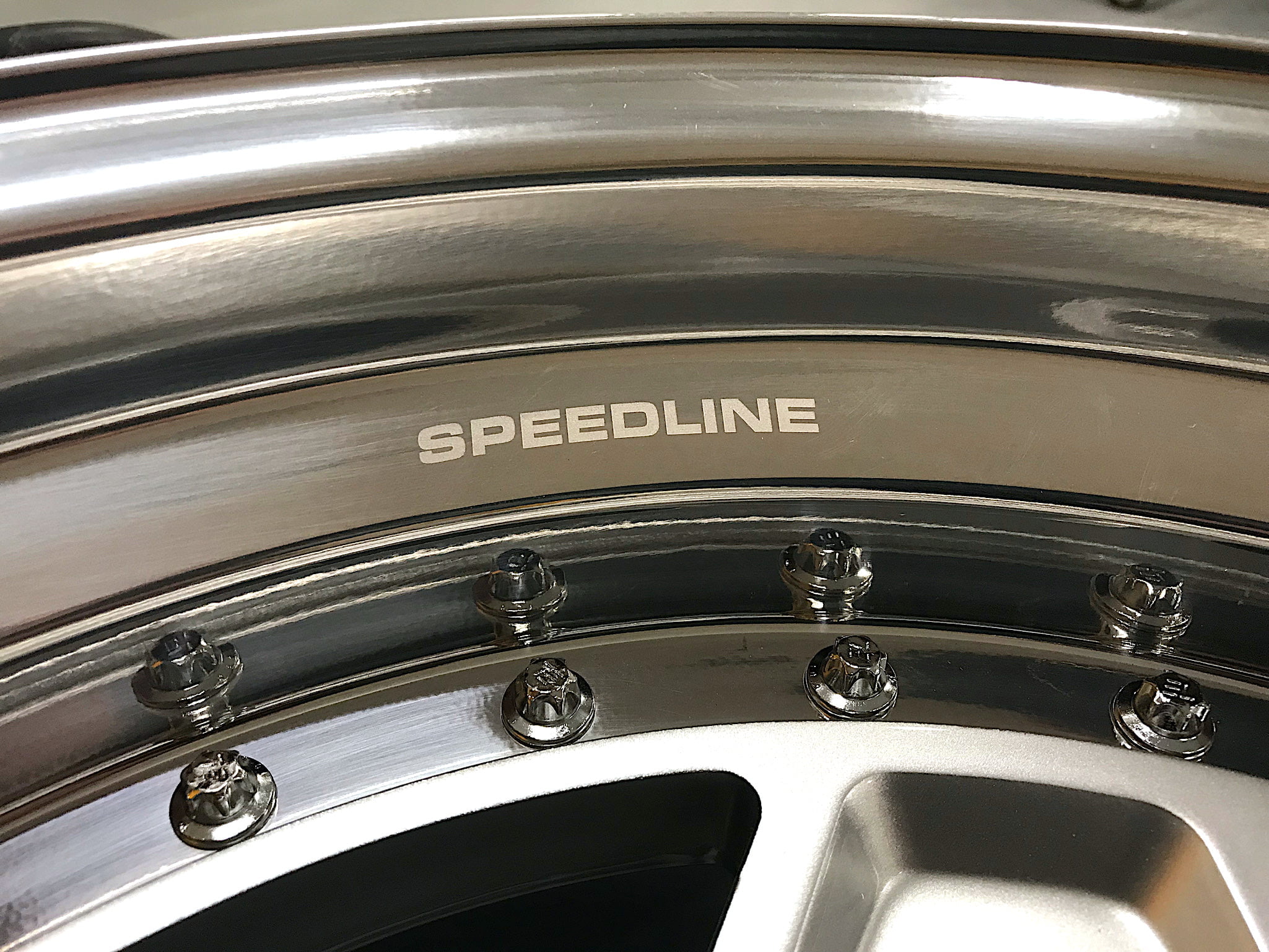 Restauro Cerchi Speedline Ferrari F40 - Dettaglio 3